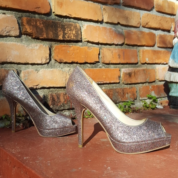 🎉Steve Madden Rainbow Glitter pumps - Picture 2 of 8